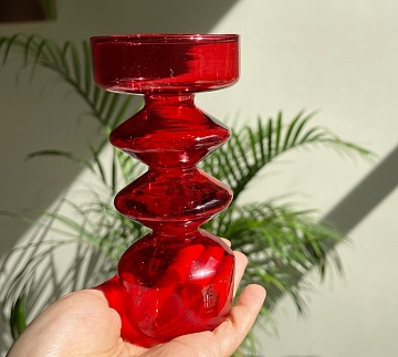 Подсвечник - ваза из красного стекла