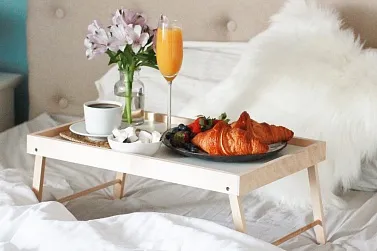 Столик для завтрака в постель, белый (-15%)